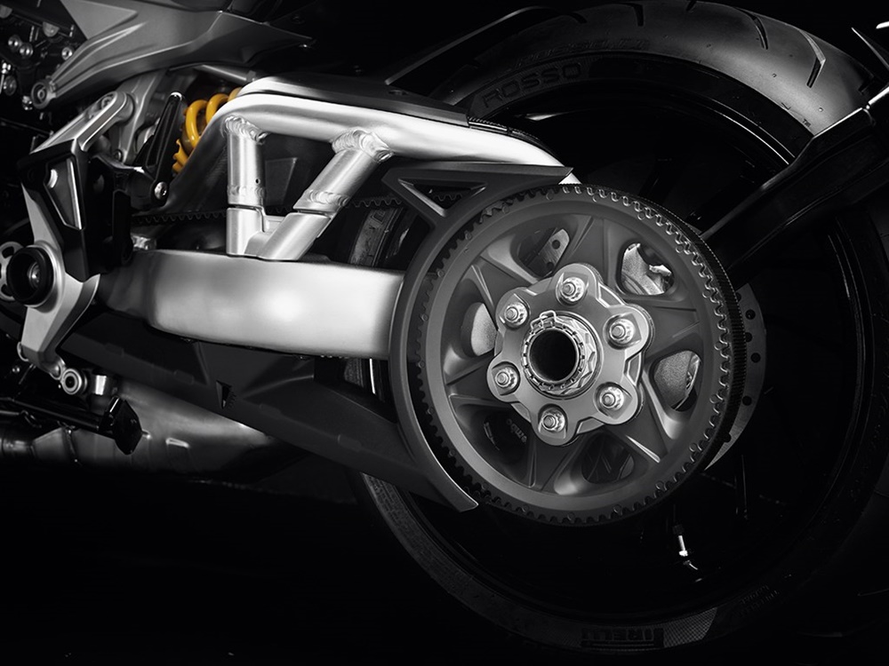 Новый круизер Ducati XDiavel 2016