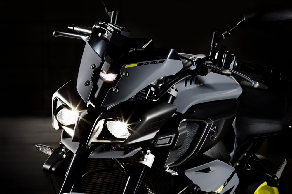 Новый стритфайтер Yamaha MT-10 2016