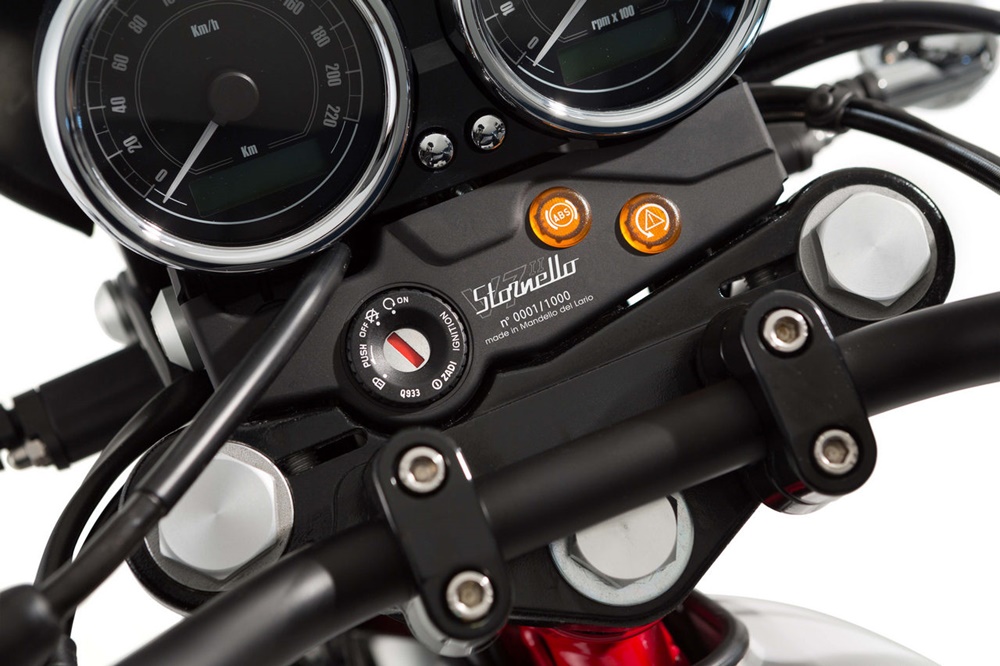 Скрэмблер Moto Guzzi V7 II Stornello 2016