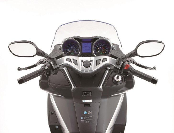 Новый скутер Kawasaki J125 2016