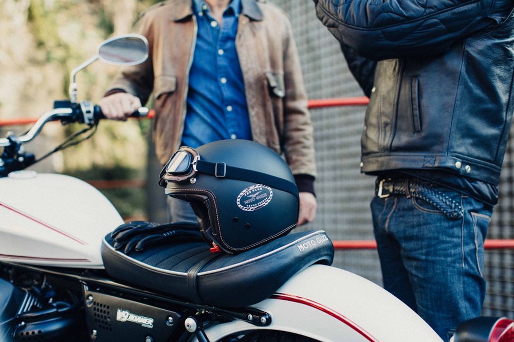 Мотоциклы Moto Guzzi 2016: V9 Roamer и V9 Bobber