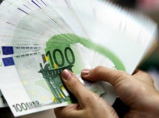 На торгах 20 ноября евро подорожал на 43 рубля