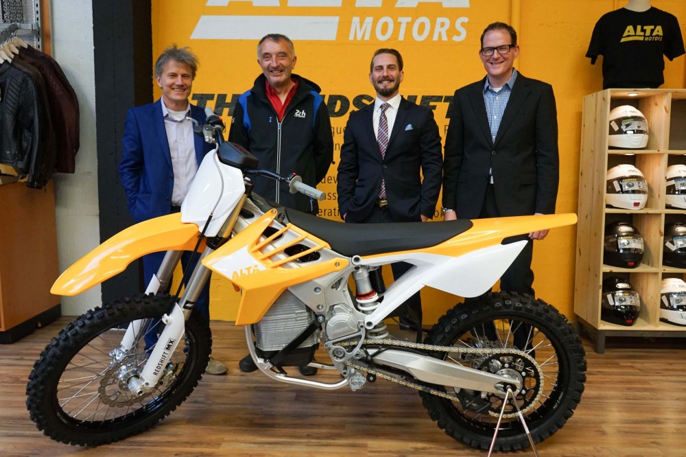Компания Alta Motors поставила электроцикл  Redshift MX первому клиенту