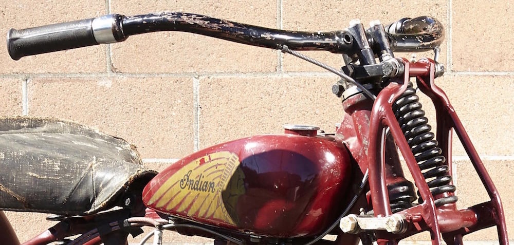 Старинный мотоцикл Indian Scout Factory Hill Climber